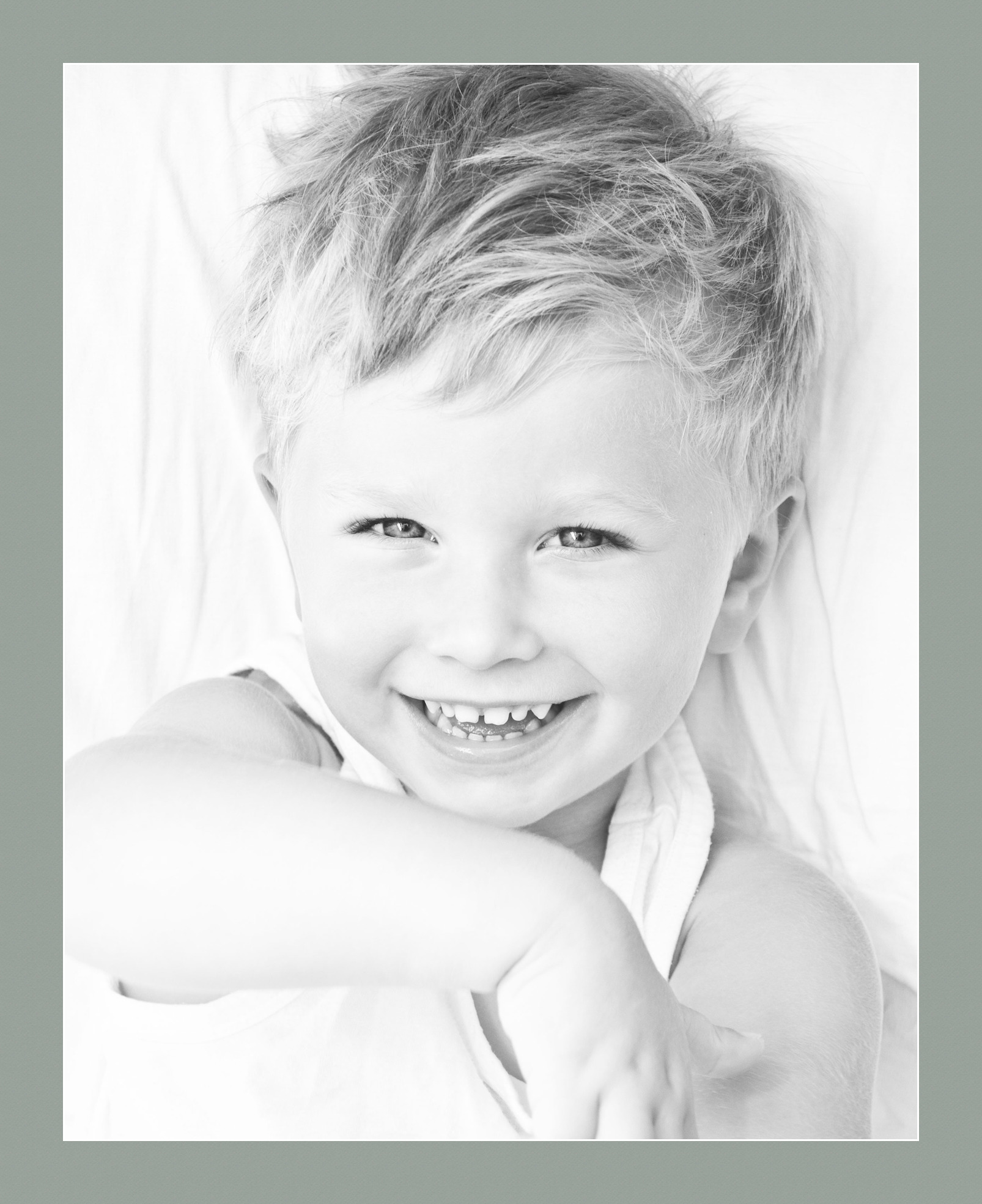 ArtToFrames Custom Green Silverpine Picture Photo Frame Mat Matting Board LG - Picture 141 of 157