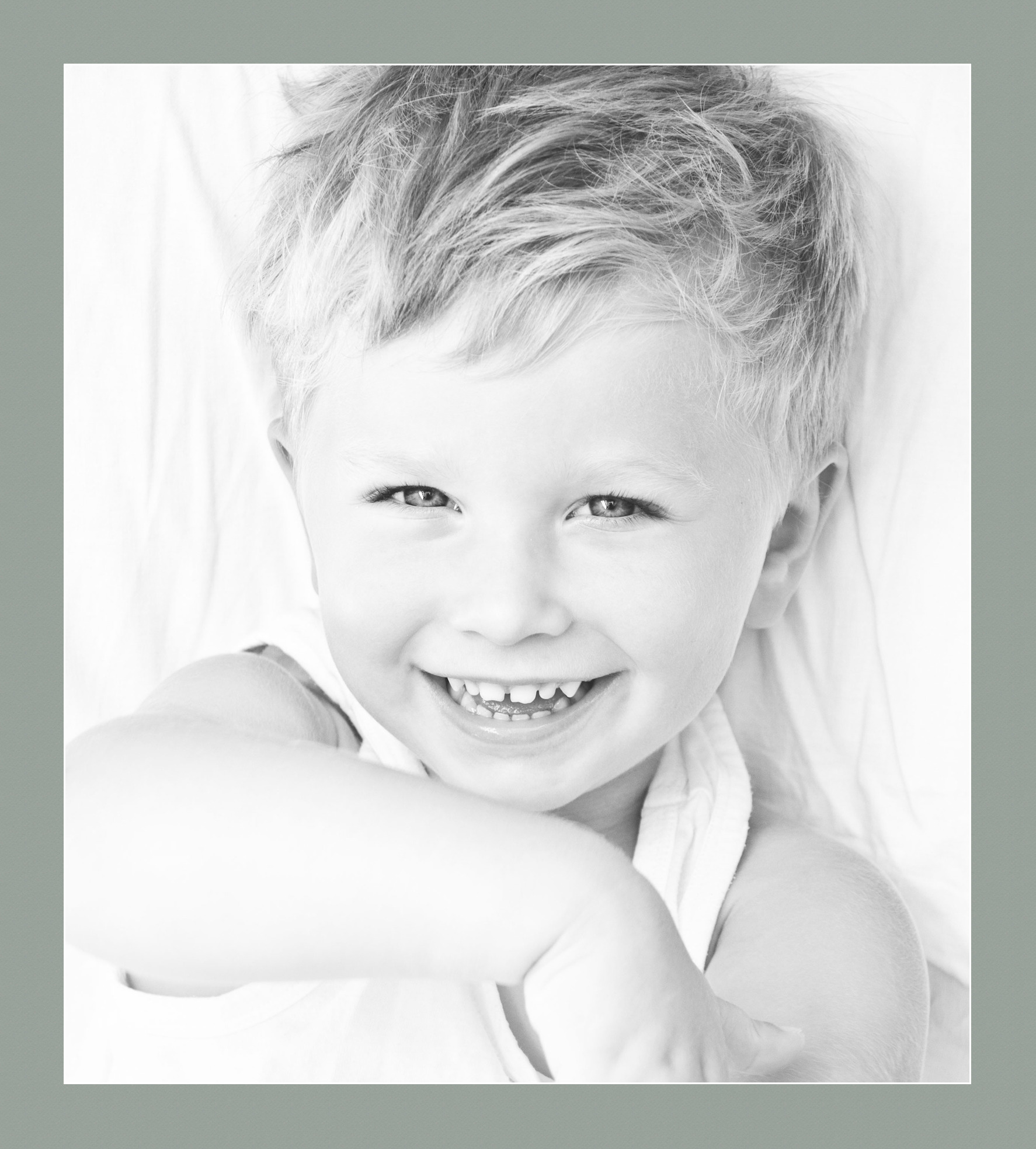 ArtToFrames Custom Green Silverpine Picture Photo Frame Mat Matting Board LG - Picture 150 of 157